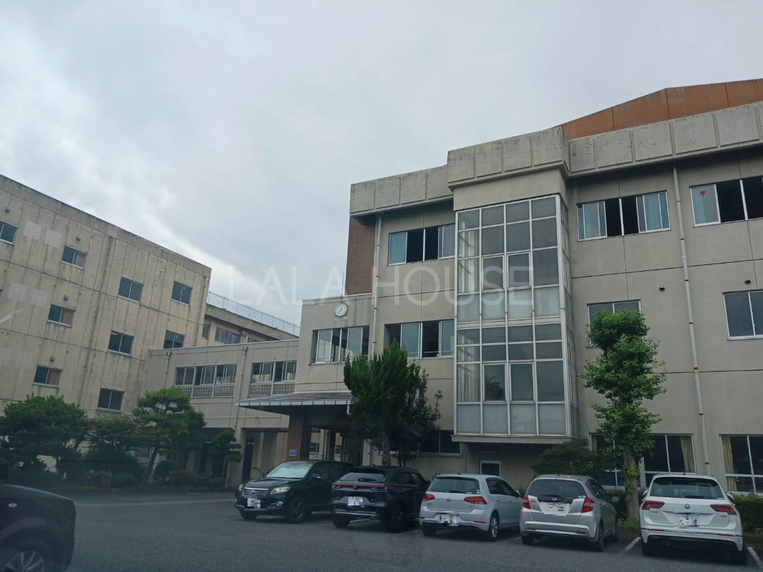 ���ӊ� �ʈ䒆�w�Z