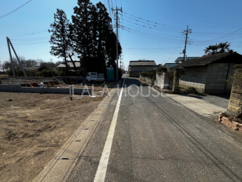 �O�ʓ��H�܂ތ��n�ʐ^ 2026.3.21�B�e��
���C�y�ɂ��₢���킹����������