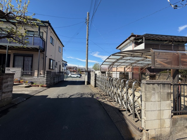 �O�ʓ��H�܂ތ��n�ʐ^ �ՐÂȏZ��n