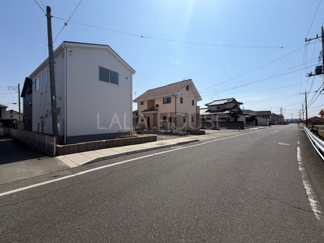 �O�ʓ��H�܂ތ��n�ʐ^ 26.3�����{�@�B�e���c