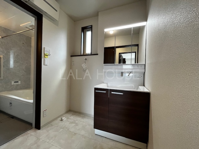 ���ʑ�E���ʏ� -