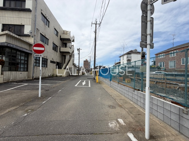 �O�ʓ��H�܂ތ��n�ʐ^ 2026.4.21�B�e��
���C�y�ɂ��₢���킹���������I