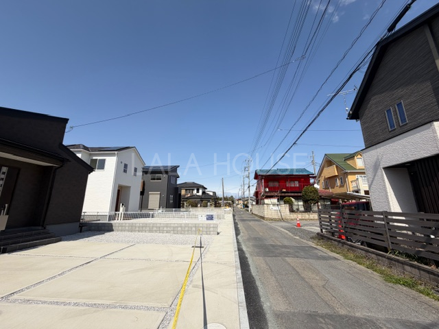 �O�ʓ��H�܂ތ��n�ʐ^ �ՐÂȏZ��X