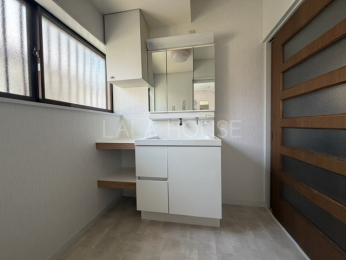 ���ʑ�E���ʏ� -