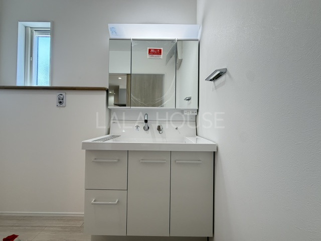 ���ʑ�E���ʏ� -