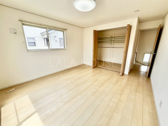 �m�� -