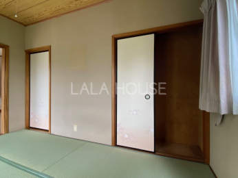 �a�� -