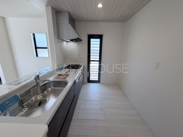 �L�b�`�� -