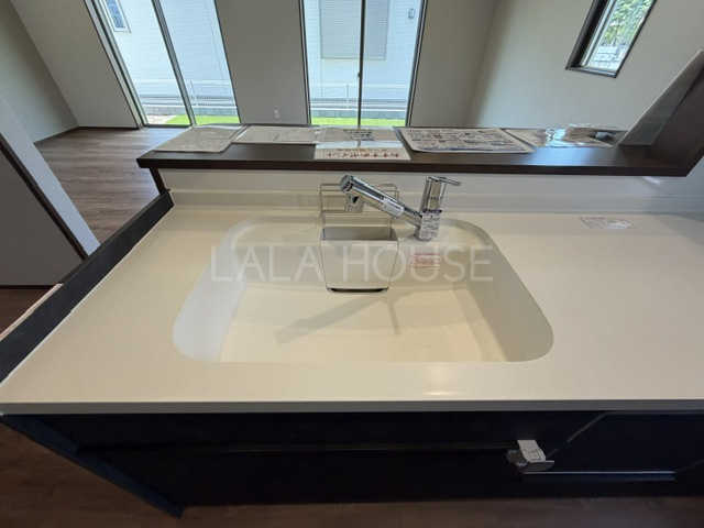 �L�b�`�� �茳�������ɂ����J�E���^�[�L�b�`��