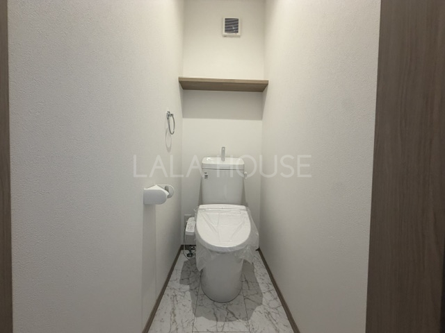 �g�C�� 2F�����