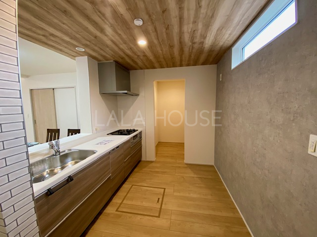 �L�b�`�� -