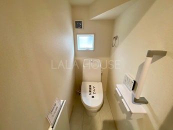�g�C�� 1F�����