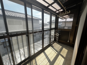 �o���R�j�[ -