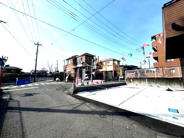 �O�ʓ��H�܂ތ��n�ʐ^ -